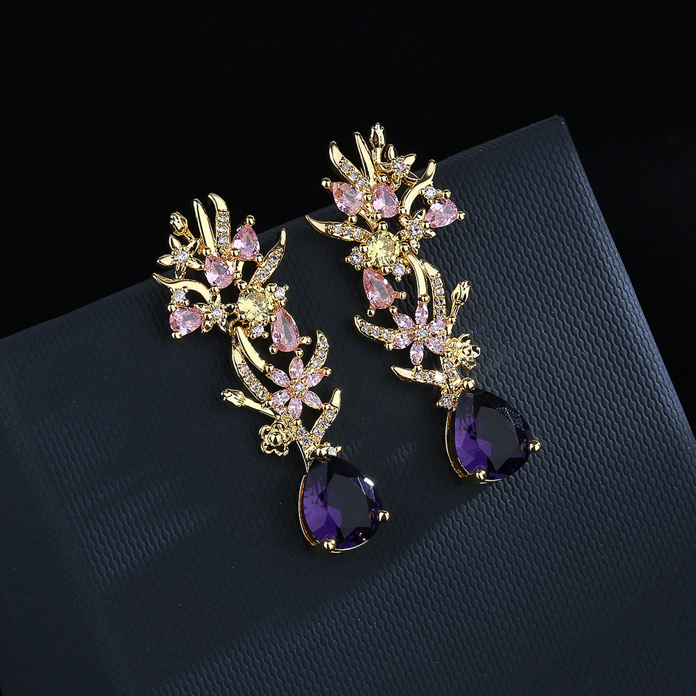 Street Fashion Earrings - โอ้อวด Zircon ดอกไม้ต่างหูแฟชั่นสีเพชรกลวง Catwalk Street การถ่ายภาพหญิงเครื่องประดับ