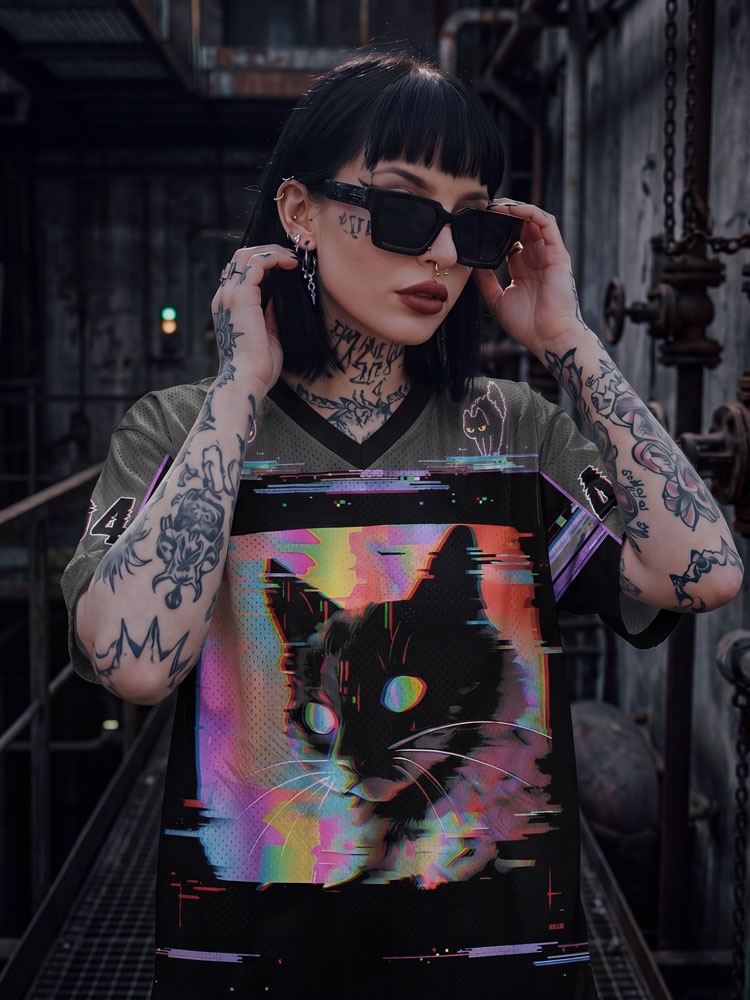 Street Fashion Theme - เสื้อยืดแฟชั่นกีฬาธีมนอร์ดิกใหม่ปี 2026 แขนสั้น คอวี สไตล์สตรีทวิว ของขวัญสำหรับแฟนคลับตำนาน