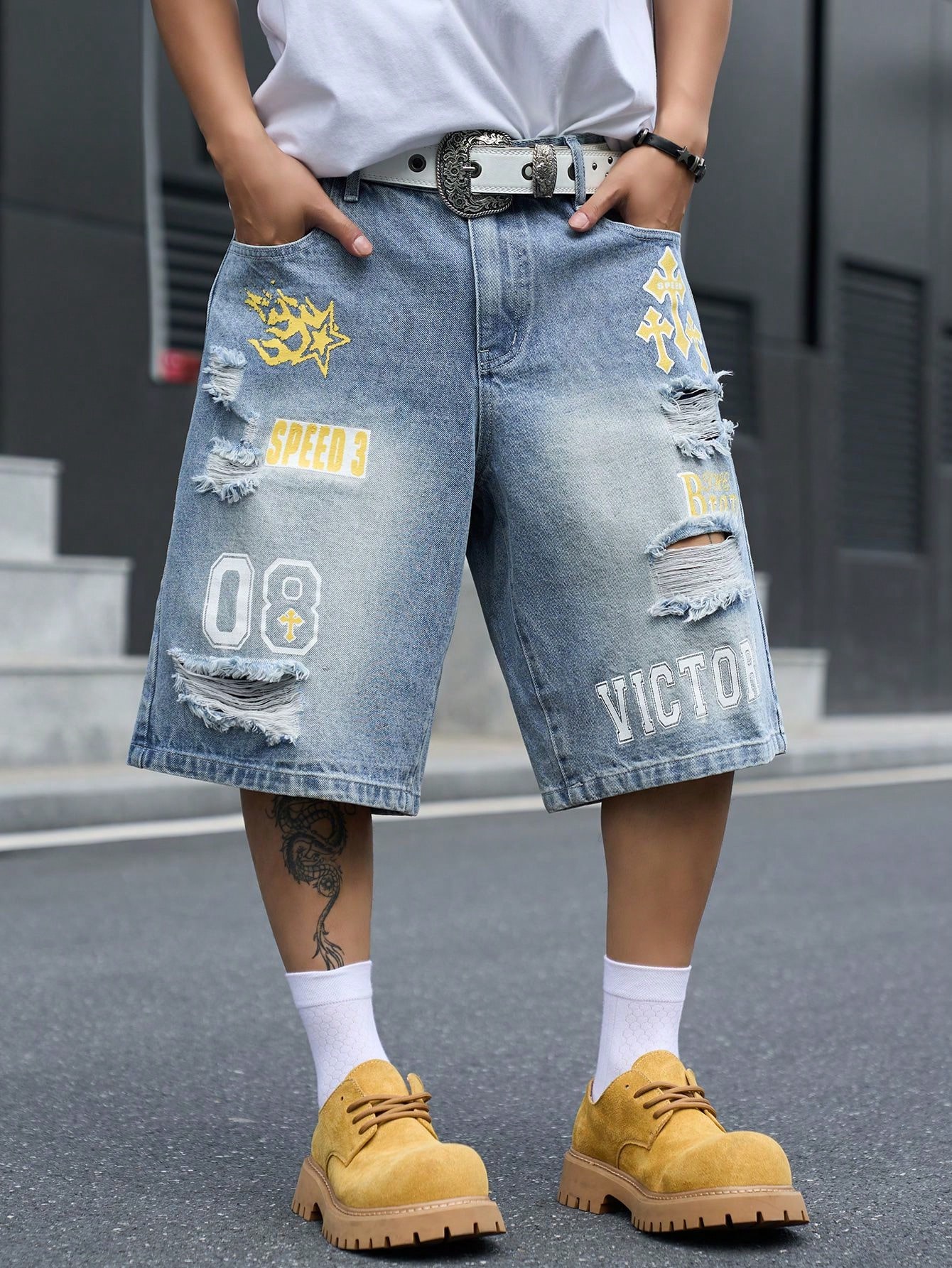 Street Fashion Baggy - กางเกงยีนส์ขาสั้นทรงหลวมสำหรับผู้ชาย, ลายพิมพ์ตัวอักษรแบบวินเทจ, กางเกงยีนส์ยาวระดับเข่า, สไตล์ฮิปฮอปสตรีทแวร์ Y2K