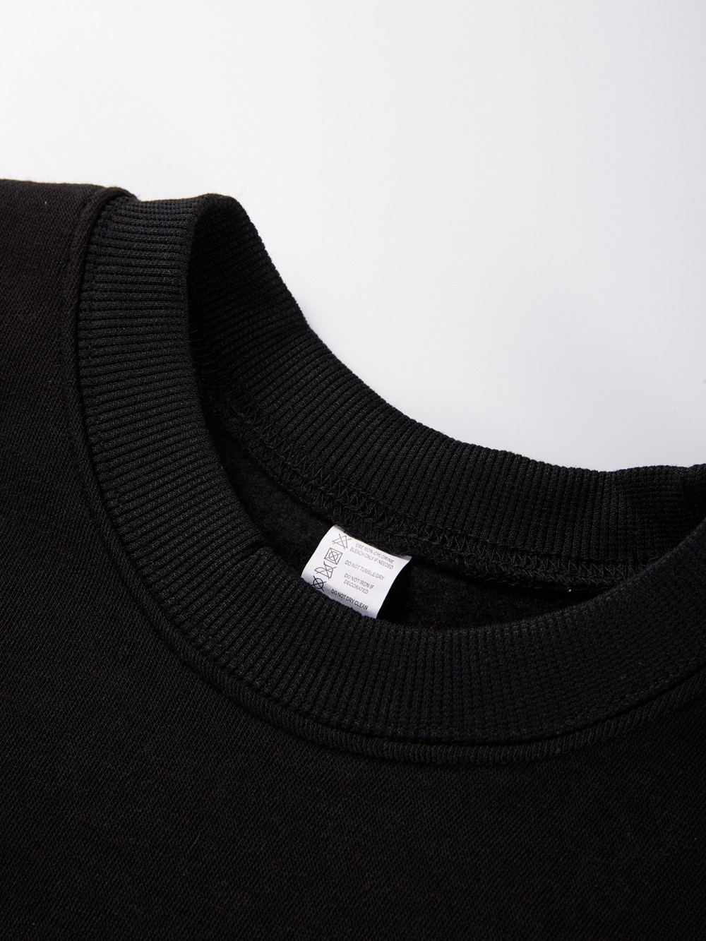 เสื้อสเวตเชิ้ตดีไซน์ตัวอักษร N - High Street Fashion New York บทวิจารณ์และราคา