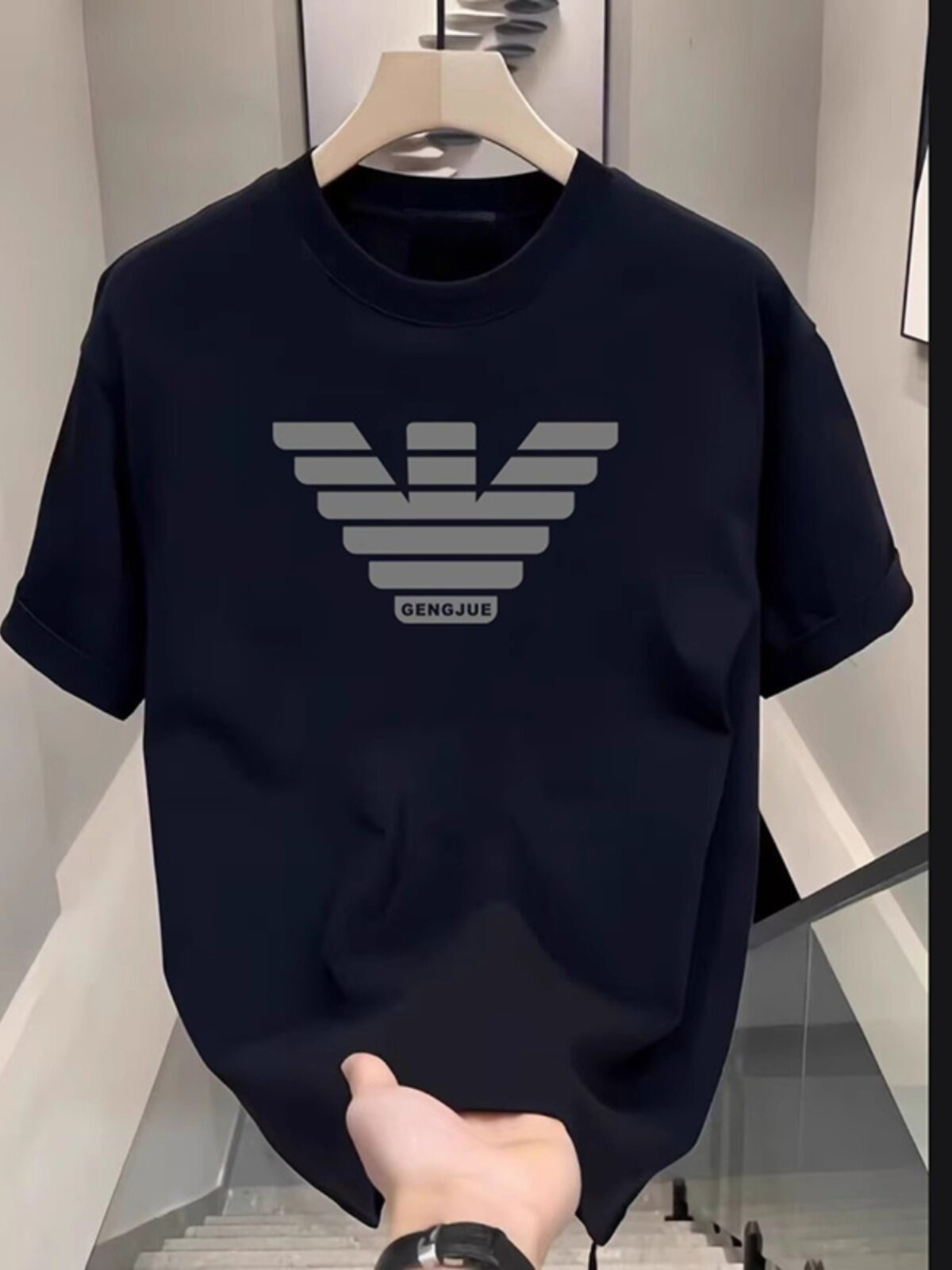 เสื้อยืดลำลองลายโลโก้สุดคลาสสิ - Street Fashion Brand Logo บทวิจารณ์และราคา