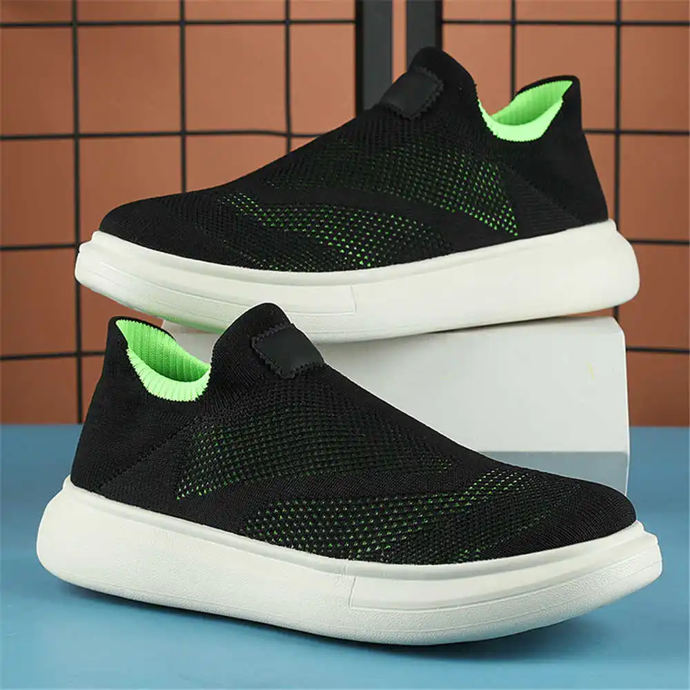ถุงน่องแพลตฟอร์มรองเท้าสีน้ำตา - Street Fashion Vietnam บทวิจารณ์และราคา